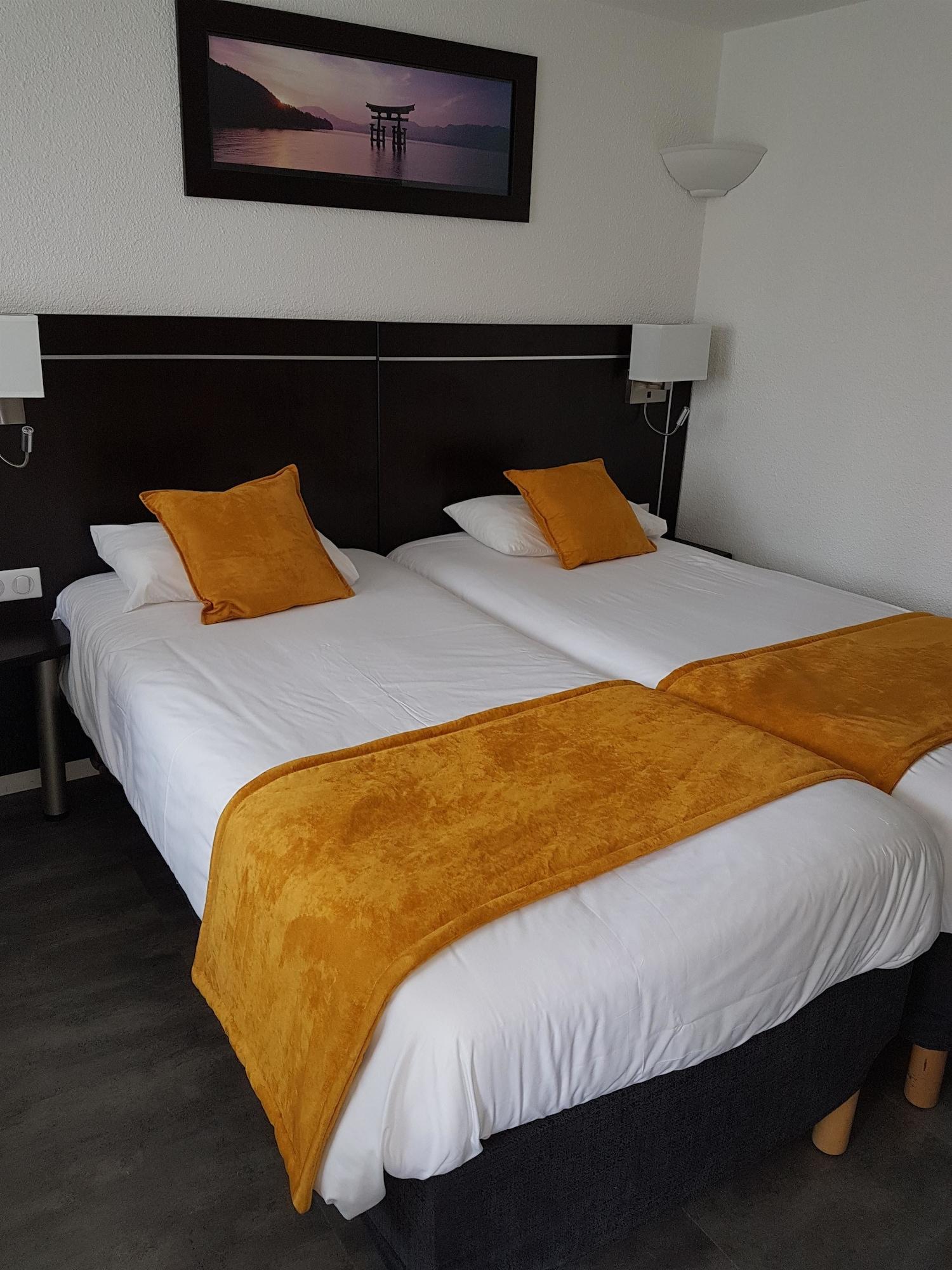 Kyriad Lille Est - Hem Екстериор снимка